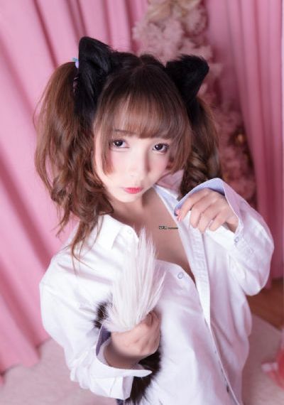 新任女老师电影_4K在线播放